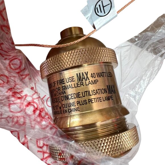 Light fixture - Picture 3 of 5